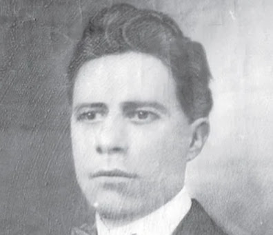 Maestro Luis A. Calvo