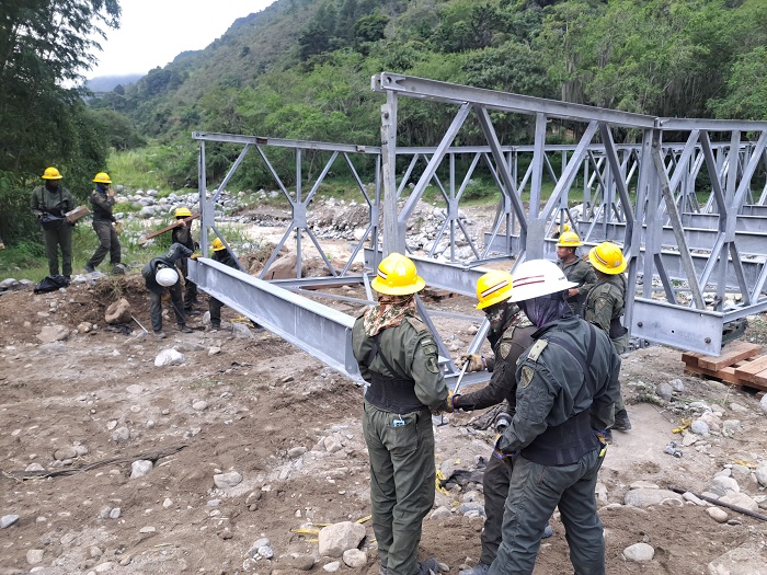 Puente militar