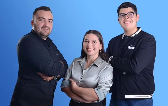 Ellos, jóvenes del Centro Democrático, aspiran curul en el Consejo Municipal de Juventudes de Floridablanca. Foto suministrada