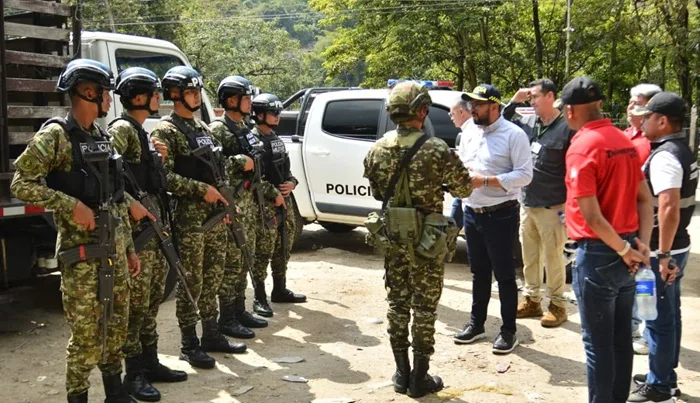 El alcalde Cristian Portilla anunció el aumento del pie de fuerza en Bucaramanga por Navidad y Año Nuevo. Foto: Alcaldía de Bucaramanga