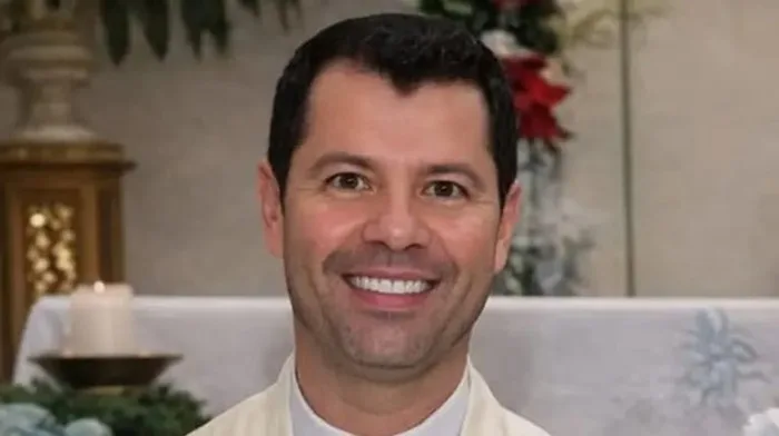 Sacerdote