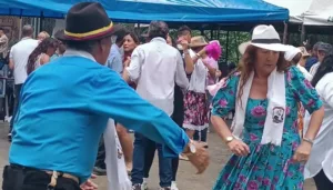 FestivalLa invitación es para el próximo domingo acudir a bailar carranga en la vereda San Ignacio de Floridablanca.La invitación es para el próximo domingo acudir a bailar carranga en la vereda San Ignacio de Floridablanca.